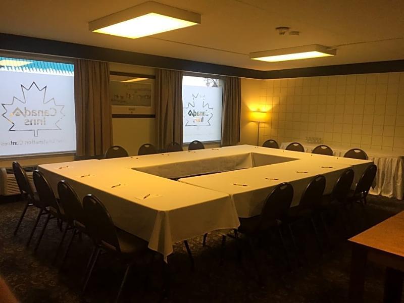 Canad Inns Destination Centre Transcona Winnipeg Ngoại thất bức ảnh